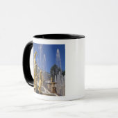 Mug Russie, Saint-Pétersbourg, Statues dorées dans le (Devant gauche)