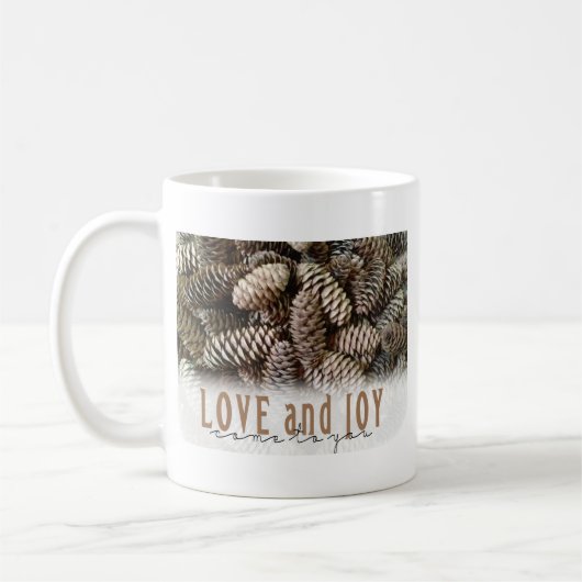 Mug Rustic Holiday Love and Joy Pine Cone (Gauche)