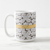 Mug Rustic White Flower Sketch Yellow Gray Custom Name (Gauche)