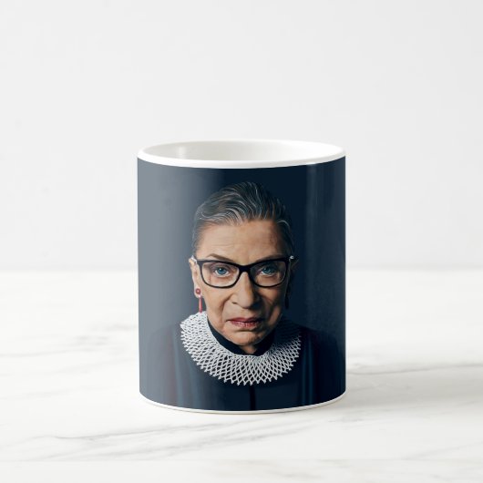 Mug Ruth Bader Ginsburg souffler rose bulle gomme (Centre)