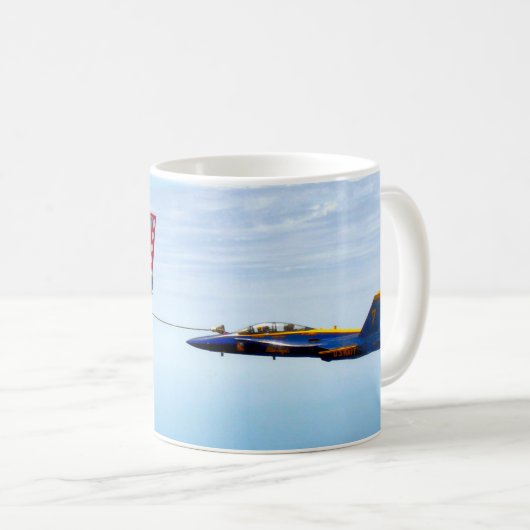 Mug S-3B VIKING et F/A-18D HORNET (Devant droit)