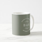 Mug Sage Green Floral Botanogram Nom du couple (Devant droit)