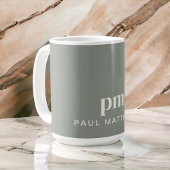 Mug Sage Green Moderne Minimal Personnalisé Monogramme