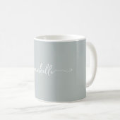 Mug Sage Green Stylet Monogramme Signature Script (Devant droit)