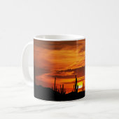 Mug Saguaros pittoresque au coucher du soleil (Devant gauche)