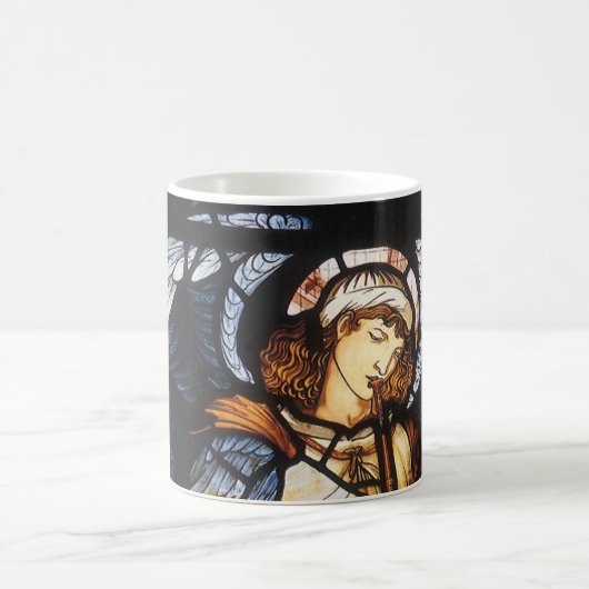 Mug Saint Michael par Sir Edward Coley Burne-Jones (Centre)