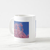 Mug Sakura Cerisiers en Fleur Dans Le Bleu (Devant gauche)