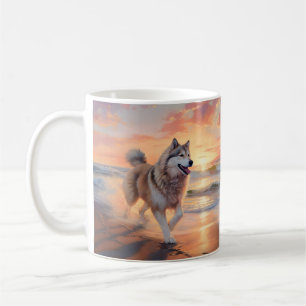 Mug Sandy Paws Alaskan Malamute Chien sur le coucher d