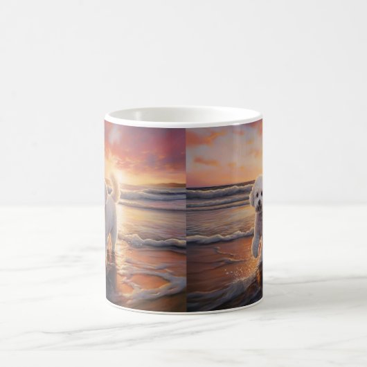 Mug Sandy Paws Bichon Frise Dog sur Beach Sunset (Centre)