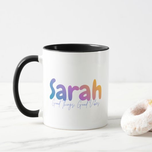 Mug Sarah Name Gift - Good Things Good Vibes (Avec donut)