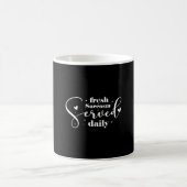 Mug Sarcasme frais servi quotidiennement (Centre)