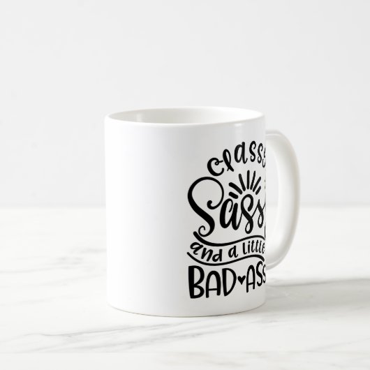Mug Sassy Classique Et Un Peu Mauvais Assy Sassy Sud (Devant droit)