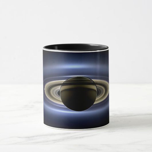 Mug Saturne Éclipse le Soleil de Cassini Orbiter (Centre)
