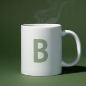 Mug Sauge personnalisé vert grande lettre initiale mod