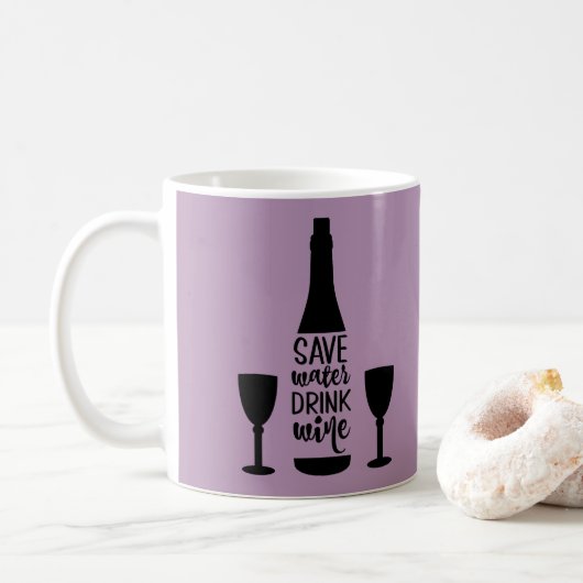 Mug Sauvez de l'eau Boire du vin Bouteille noire Deux  (Avec donut)