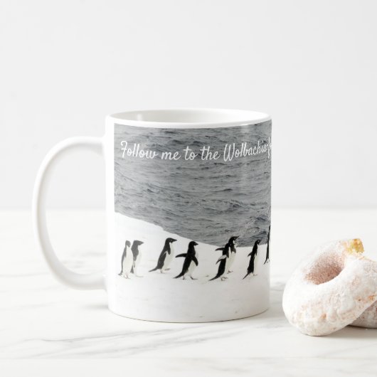 Mug Sauvez les pingouins Adélie par RoseWrites (Avec donut)