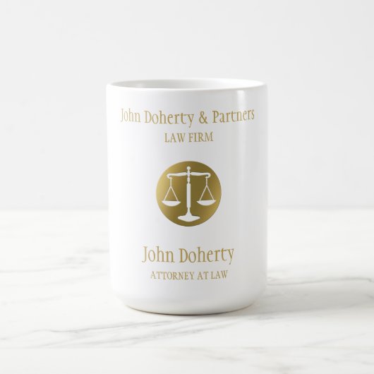 Mug Scales d'or classiques de la justice| Bureau du dr (Centre)