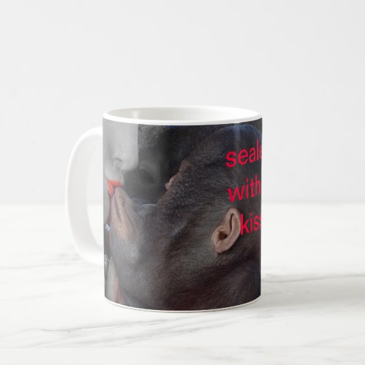 Mug Scellé avec un baiser (Devant gauche)