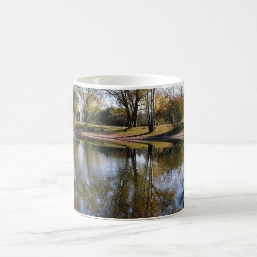 Mug Scène d'automne d'arbre de la nature eau (Centre)