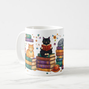 Mug Scène de bibliothèque cosy avec des chats lisant d