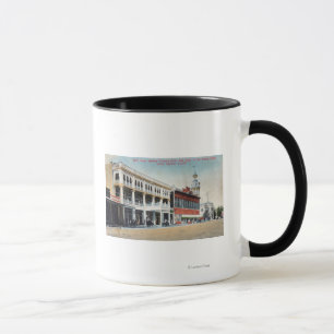 Mug Scène de rue montrant l'hôtel de Tremont