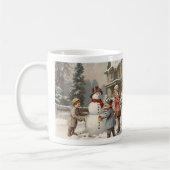 Mug Scène hivernale vintage : Des enfants construisent (Gauche)