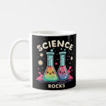 Mug Science Rocks Kawaii Chimie beakers<br><div class="desc">Ce design mignon et coloré présente deux beakers kawaii aux visages souriants. Les béchers sont remplis de liquides colorés et de bulles, et il y a aussi des fleurs et des étoiles dans l'arrière - plan. Le texte "Science Rocks" est imprimé en gros caractères en haut du dessin. Ce design...</div>