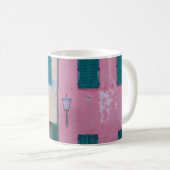 MUG SCONCE EXTÉRIEURE NOIRE SUR MUR PEINT ROSE (Devant droit)