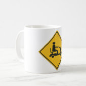 Mug scooter de mobilité. (Devant gauche)