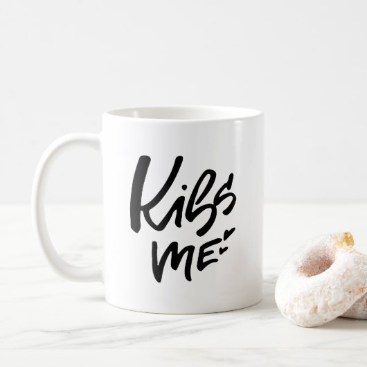 Mug Script Lettre main Kiss Me (Avec donut)