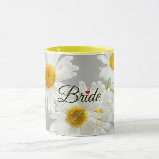 Mug Script "Mariée" sur marguerites blanches et jaunes (Centre)
