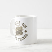 Mug se concentrer sur les bonnes choses dire positive (Devant gauche)