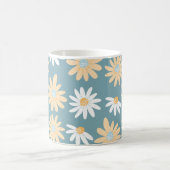 Mug Seamless daisies pattern in small naive wild flowe (Centre)