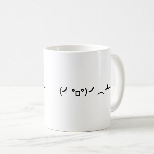 Mug Secousse de Tableau renversant l'émoticône d'ASCII (Devant droit)