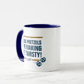 Mug Seinfeld | Graphique de typographie "Ces Pretzels" (Devant gauche)