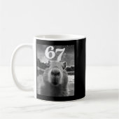 Mug Selfie de capybara avec graphique capy mème 67 pou (Gauche)