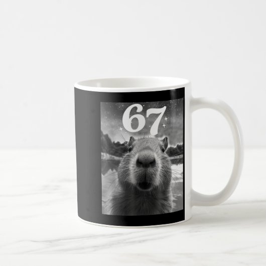 Mug Selfie de capybara avec graphique capy mème 67 pou (Droite)