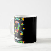 Mug Sensibilisation sur l'autisme Embrasser Différence (Devant gauche)