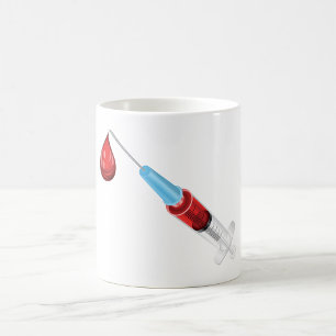 Mug Seringue De Sang Avec Une Baisse Rouge