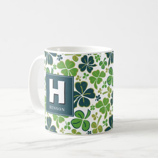 Mug Shamrock de trèfle Monogrammed Saint Patrick`s Day (Devant gauche)