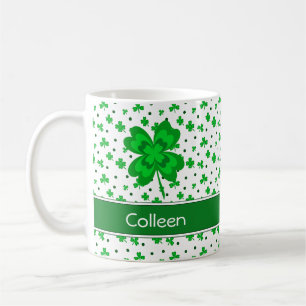 Mug Shamrocks et points chanceux Nom du monogramme