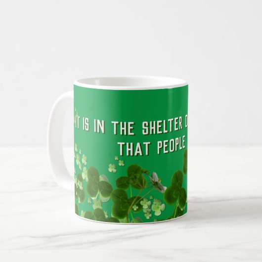 Mug Shamrocks verts avec proverbe irlandais (Devant gauche)