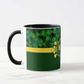 Mug Shamrocks verts d'Irlande, Personnaliser portant l (Gauche)