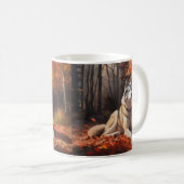 Mug Sibérie Husky en automne Feuilles automne Inspire (Devant droit)