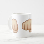 Mug Signe Emoji de main de Fisted (Devant gauche)