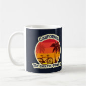 Mug Silhouette de bicyclette de plage au coucher du so (Gauche)