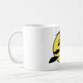 Mug Silhouette de sorcière volant sur un balai contre (Gauche)