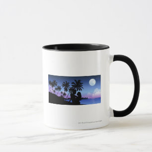 Mug Silhouette d'un couple embrassant sur la plage