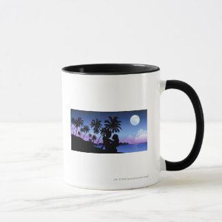 Mug Silhouette d'un couple embrassant sur la plage
