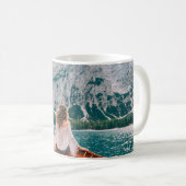 Mug Silhouette Femme Lac Alpin Nature (Devant droit)